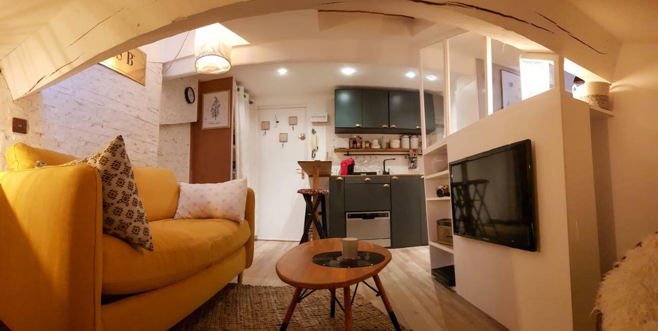 Appartamento Lovely Studio 1bdr City Center Studio La Tête dans Les Étoiles Cannes Esterno foto